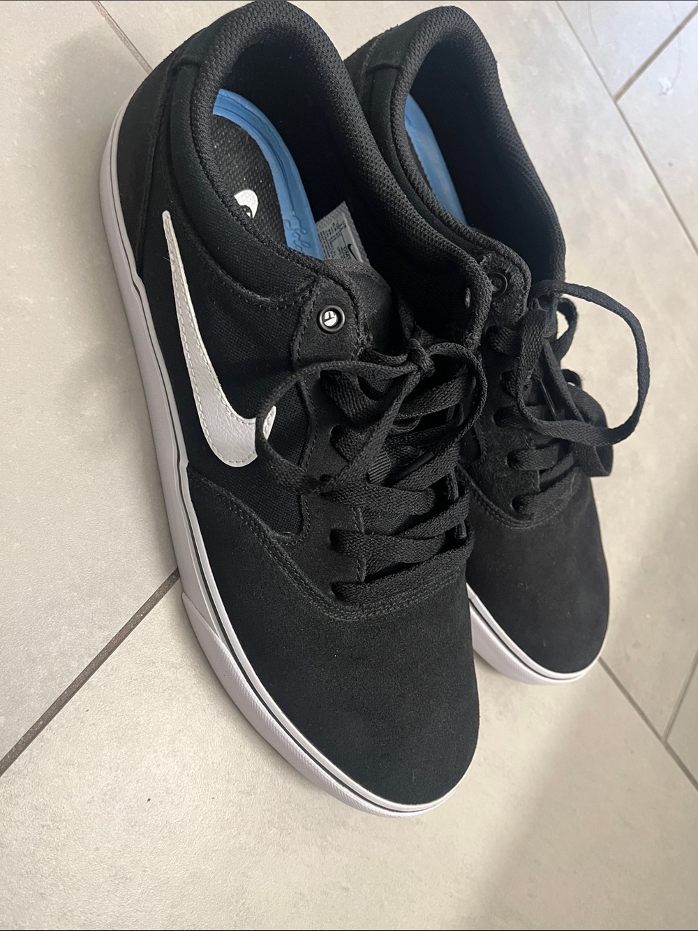 Nike SB Chron 2 Skate Shoes Black White Men's Size 11